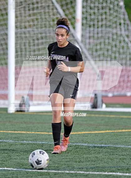 Thumbnail 3 in Cerritos @ Portola photogallery.