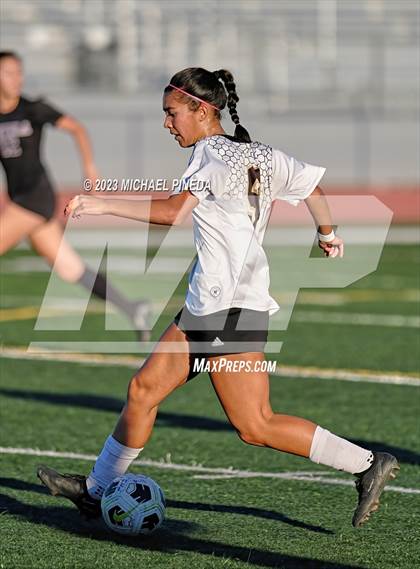Thumbnail 2 in Cerritos @ Portola photogallery.