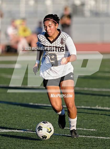 Thumbnail 3 in Cerritos @ Portola photogallery.