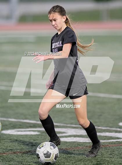 Thumbnail 1 in Cerritos @ Portola photogallery.