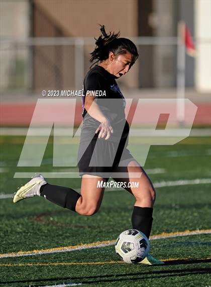 Thumbnail 2 in Cerritos @ Portola photogallery.
