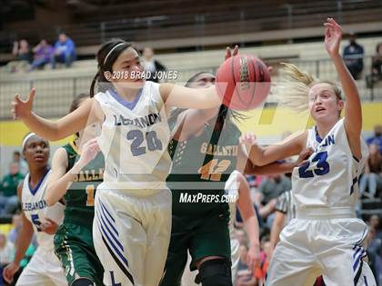 Thumbnail 1 in Lebanon vs. Gallatin (TSSAA District 9-AAA Quarterfinal) photogallery.
