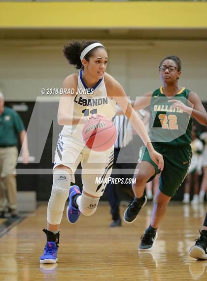 Thumbnail 3 in Lebanon vs. Gallatin (TSSAA District 9-AAA Quarterfinal) photogallery.