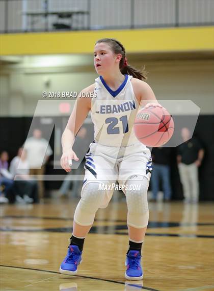Thumbnail 1 in Lebanon vs. Gallatin (TSSAA District 9-AAA Quarterfinal) photogallery.