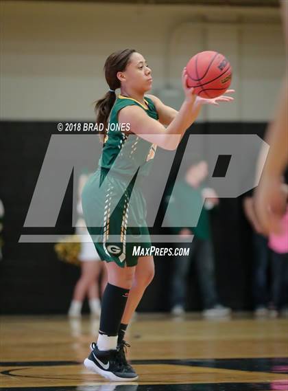 Thumbnail 3 in Lebanon vs. Gallatin (TSSAA District 9-AAA Quarterfinal) photogallery.