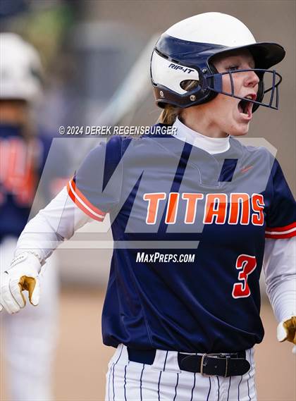 Thumbnail 2 in Greeley West vs Legend (CHSAA 5A Round of 16) photogallery.