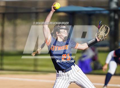 Thumbnail 2 in Greeley West vs Legend (CHSAA 5A Round of 16) photogallery.