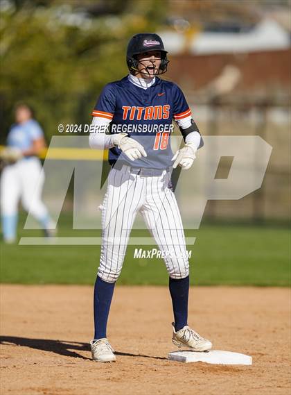 Thumbnail 2 in Greeley West vs Legend (CHSAA 5A Round of 16) photogallery.