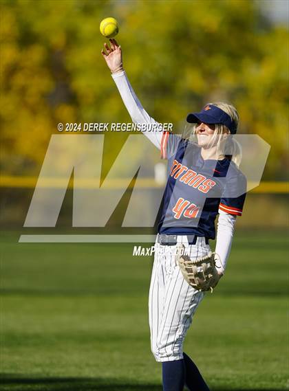 Thumbnail 2 in Greeley West vs Legend (CHSAA 5A Round of 16) photogallery.