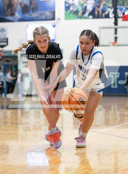 Thumbnail 2 in Chatfield vs. Grandview (CV/TR Tip-Off Tourney) photogallery.