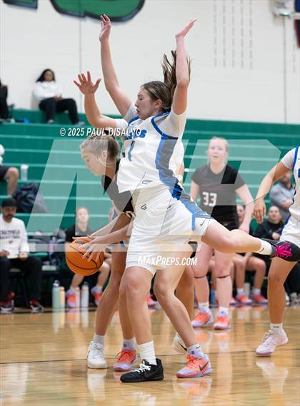 Thumbnail 3 in Chatfield vs. Grandview (CV/TR Tip-Off Tourney) photogallery.