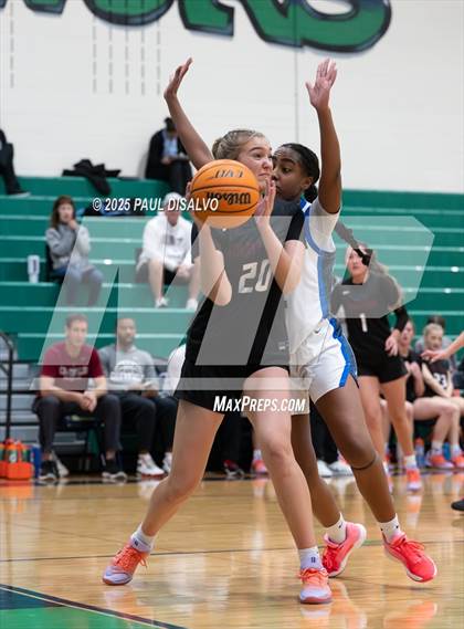 Thumbnail 3 in Chatfield vs. Grandview (CV/TR Tip-Off Tourney) photogallery.