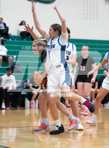 Thumbnail 2 in Chatfield vs. Grandview (CV/TR Tip-Off Tourney) photogallery.