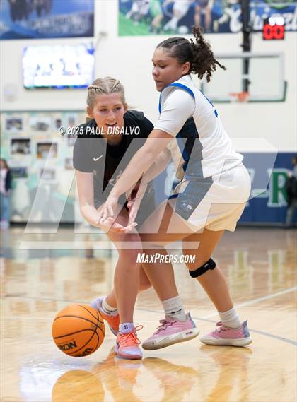 Thumbnail 3 in Chatfield vs. Grandview (CV/TR Tip-Off Tourney) photogallery.