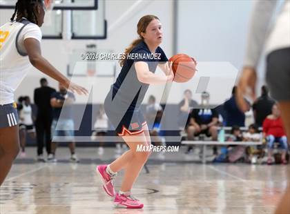 Thumbnail 3 in Brandeis vs Nimitz (Texas Association of Basketball Coaches Showcase) photogallery.