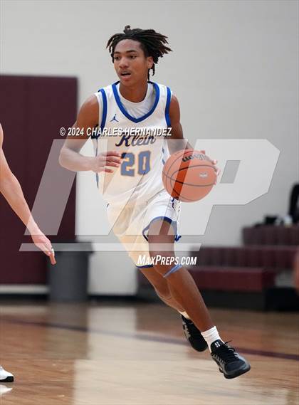 Thumbnail 2 in Stratford vs. Klein (Doghouse Invitational) photogallery.