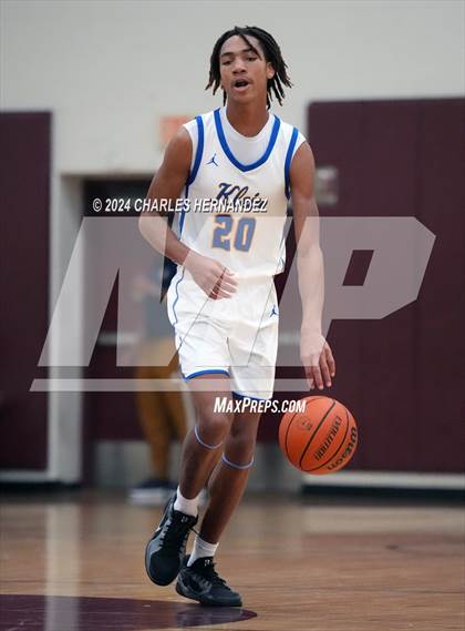 Thumbnail 1 in Stratford vs. Klein (Doghouse Invitational) photogallery.