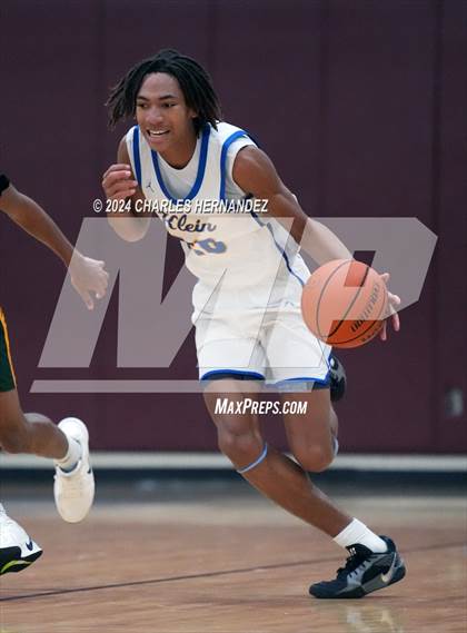 Thumbnail 3 in Stratford vs. Klein (Doghouse Invitational) photogallery.