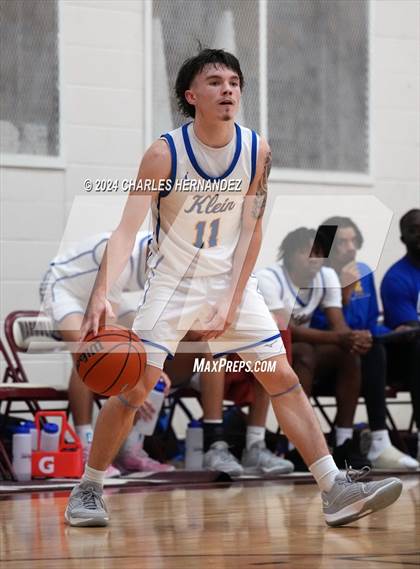 Thumbnail 3 in Stratford vs. Klein (Doghouse Invitational) photogallery.