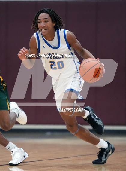 Thumbnail 2 in Stratford vs. Klein (Doghouse Invitational) photogallery.