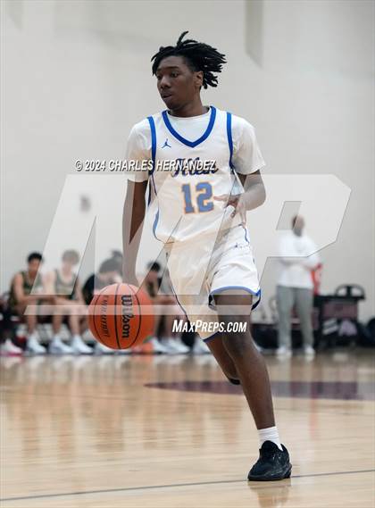 Thumbnail 1 in Stratford vs. Klein (Doghouse Invitational) photogallery.