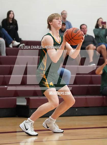 Thumbnail 1 in Stratford vs. Klein (Doghouse Invitational) photogallery.