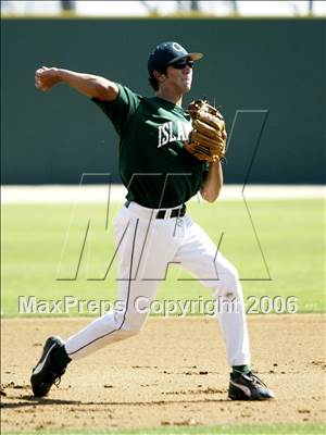 Thumbnail 3 in Coronado vs. Santa Fe Christian (D4 Section Final) photogallery.