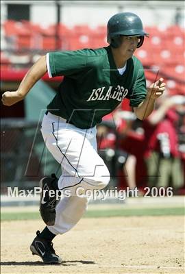 Thumbnail 1 in Coronado vs. Santa Fe Christian (D4 Section Final) photogallery.