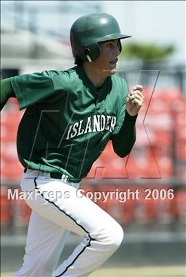 Thumbnail 2 in Coronado vs. Santa Fe Christian (D4 Section Final) photogallery.