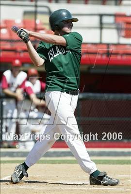 Thumbnail 1 in Coronado vs. Santa Fe Christian (D4 Section Final) photogallery.