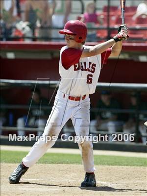 Thumbnail 1 in Coronado vs. Santa Fe Christian (D4 Section Final) photogallery.