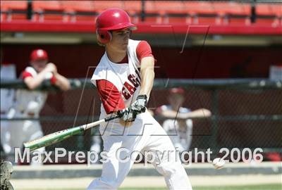 Thumbnail 1 in Coronado vs. Santa Fe Christian (D4 Section Final) photogallery.