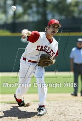 Thumbnail 1 in Coronado vs. Santa Fe Christian (D4 Section Final) photogallery.