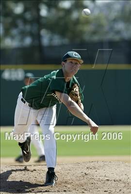 Thumbnail 3 in Coronado vs. Santa Fe Christian (D4 Section Final) photogallery.