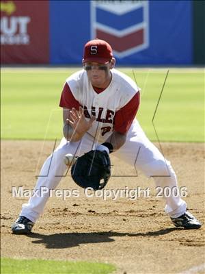 Thumbnail 2 in Coronado vs. Santa Fe Christian (D4 Section Final) photogallery.