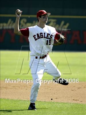Thumbnail 3 in Coronado vs. Santa Fe Christian (D4 Section Final) photogallery.