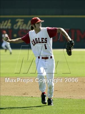 Thumbnail 2 in Coronado vs. Santa Fe Christian (D4 Section Final) photogallery.