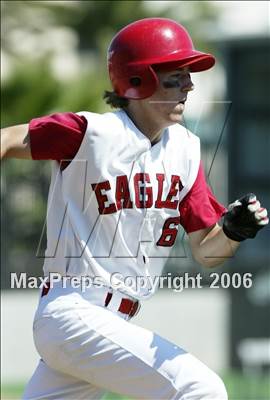 Thumbnail 1 in Coronado vs. Santa Fe Christian (D4 Section Final) photogallery.