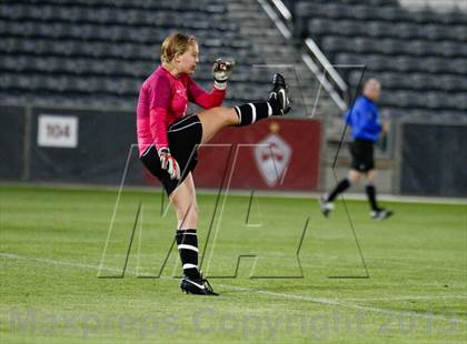 Thumbnail 1 in Mountain Vista vs. Rock Canyon (CHSAA 5A Final) photogallery.
