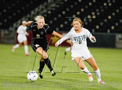Thumbnail 3 in Mountain Vista vs. Rock Canyon (CHSAA 5A Final) photogallery.