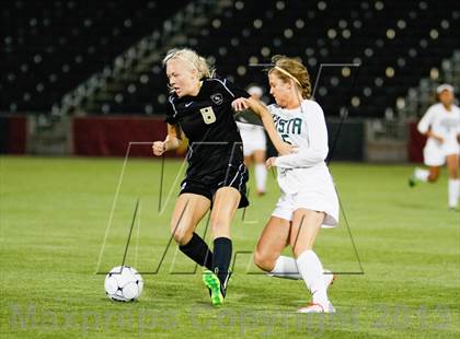 Thumbnail 3 in Mountain Vista vs. Rock Canyon (CHSAA 5A Final) photogallery.