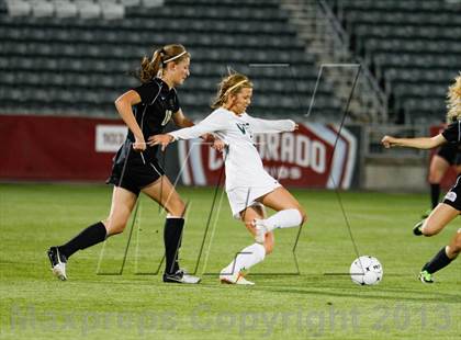 Thumbnail 2 in Mountain Vista vs. Rock Canyon (CHSAA 5A Final) photogallery.