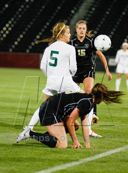 Thumbnail 1 in Mountain Vista vs. Rock Canyon (CHSAA 5A Final) photogallery.