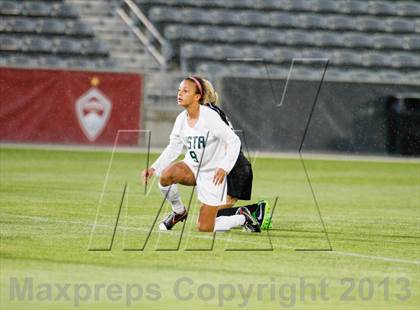 Thumbnail 3 in Mountain Vista vs. Rock Canyon (CHSAA 5A Final) photogallery.