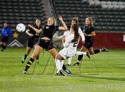 Thumbnail 2 in Mountain Vista vs. Rock Canyon (CHSAA 5A Final) photogallery.