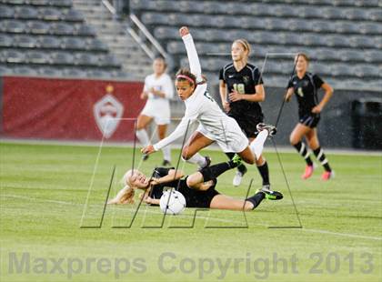 Thumbnail 3 in Mountain Vista vs. Rock Canyon (CHSAA 5A Final) photogallery.