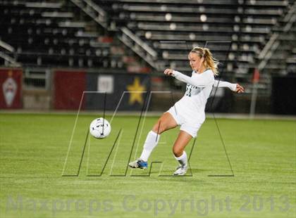 Thumbnail 2 in Mountain Vista vs. Rock Canyon (CHSAA 5A Final) photogallery.