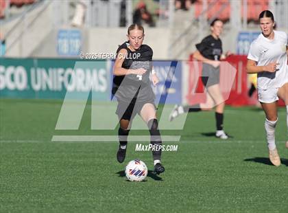 Thumbnail 2 in Syracuse vs. Davis (UHSAA 6A Semi Final) photogallery.