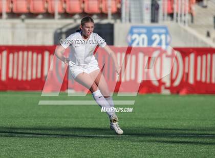 Thumbnail 3 in Syracuse vs. Davis (UHSAA 6A Semi Final) photogallery.