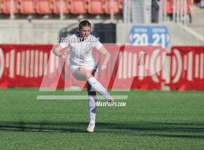 Thumbnail 2 in Syracuse vs. Davis (UHSAA 6A Semi Final) photogallery.